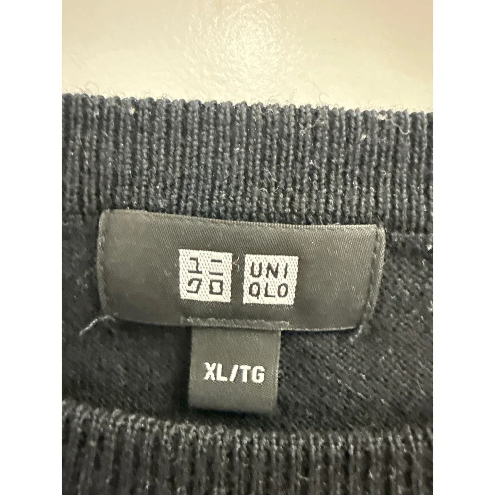 Uniqlo Wool Crewneck Sweater Black XL Lightweight Knit - Picture 2 of 3